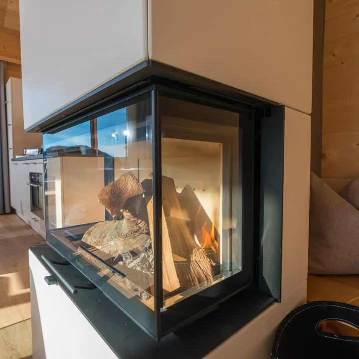 Penthouse med panoramafönster och vardagsrum